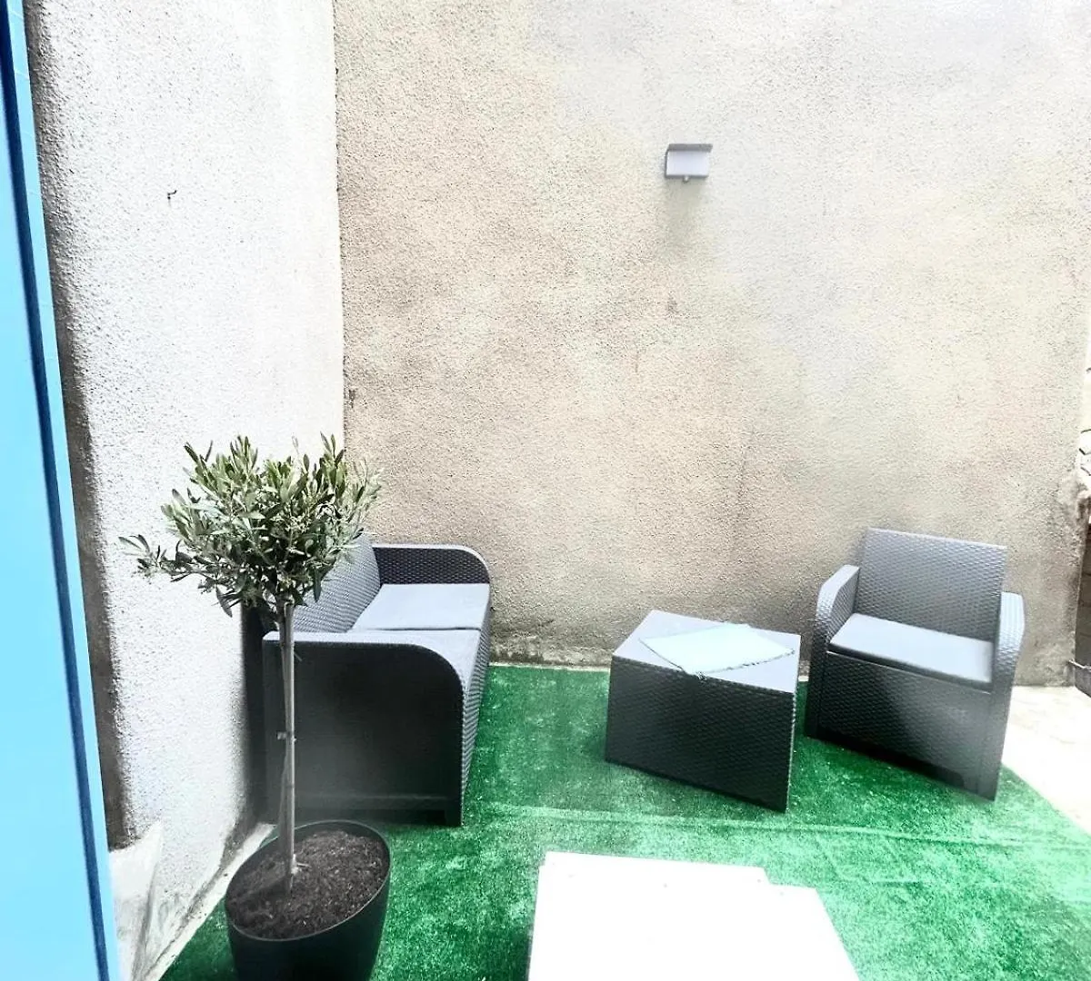 Appartement Le Petit Refuge à Malaucène 0*,  France
